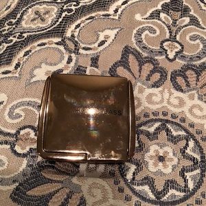 Hourglass Bronzer
